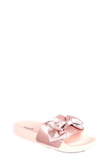 Leslie - Timeless Gala